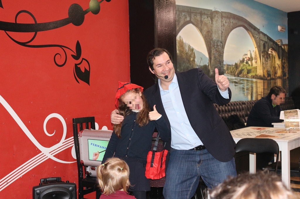 juego del papel roto y recompuesto