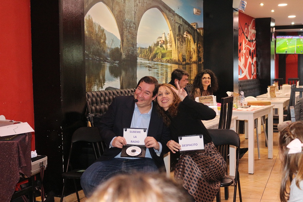 juego de mentalismo con sillas